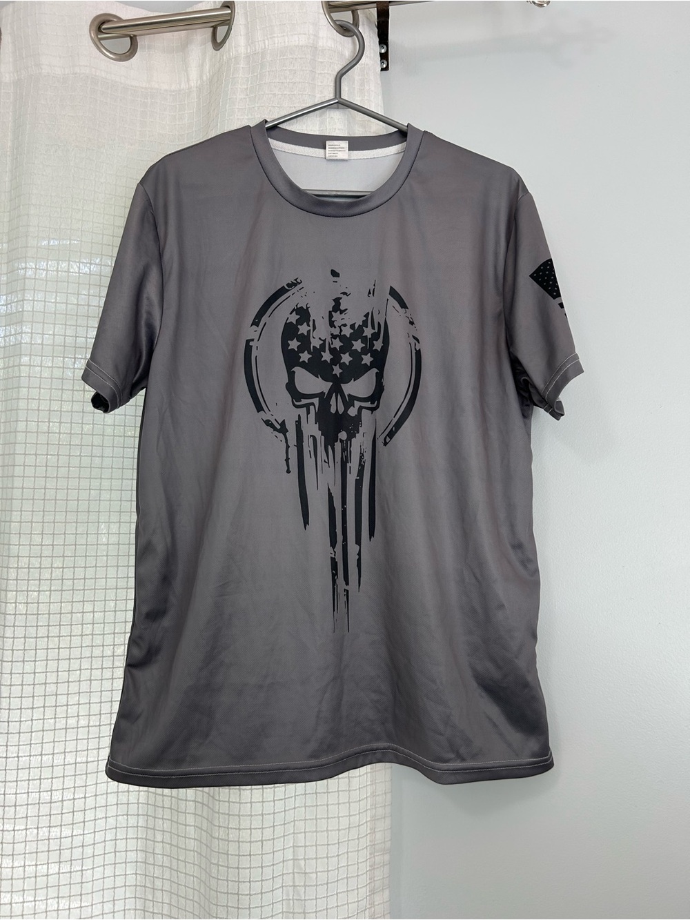 Gray Graphic Short-Sleeve Men’s Tee